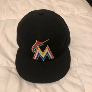 Miami Marlins New Era Fitted Hat (Size 7.5)